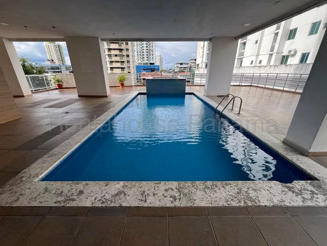 Venta de apartamento en El Cangrejo AK