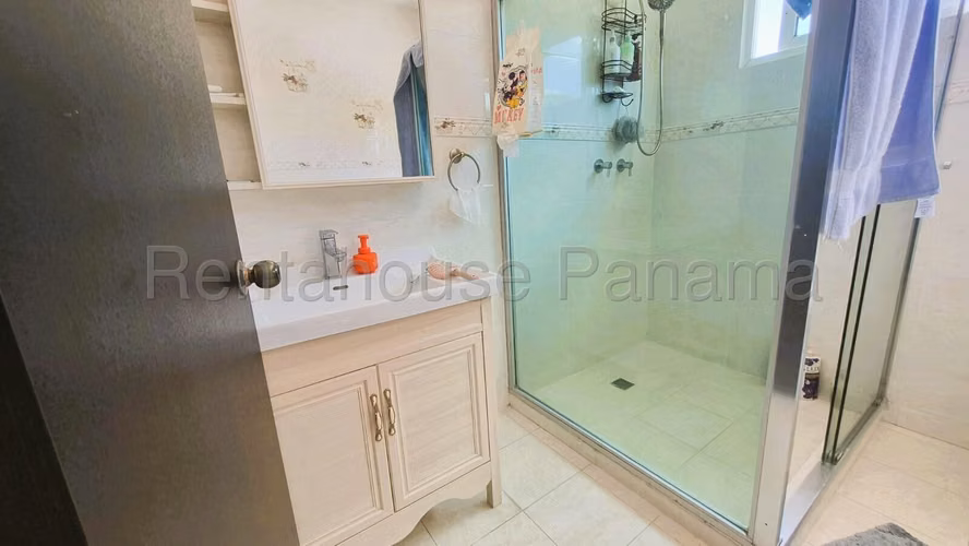 Venta de casa en Altos de Panama AK - Imagen 9