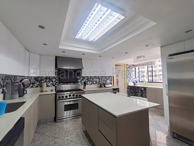 Venta de apartamento en Punta Paitilla AK