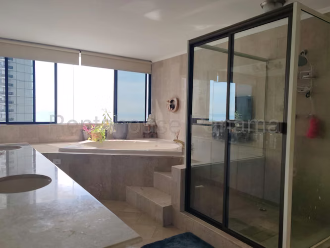 Venta de apartamento en Punta Paitilla AK