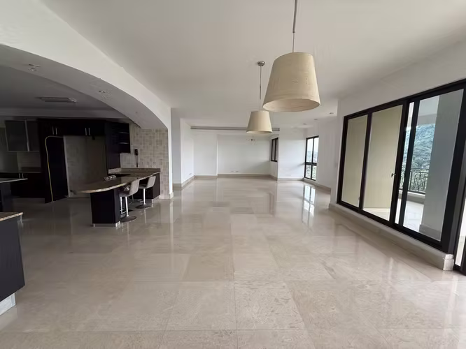 Venta Apartamento Amador Causeway Vista al Mar