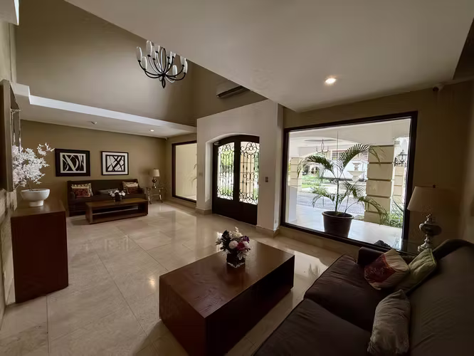 Venta Apartamento Amador Causeway Vista al Mar