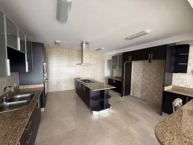 Venta Apartamento Amador Causeway Vista al Mar
