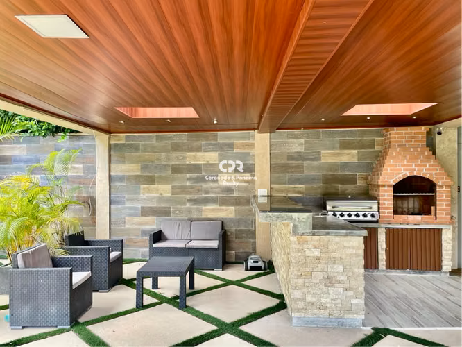Venta de casa en El Club de Golf de Panamá