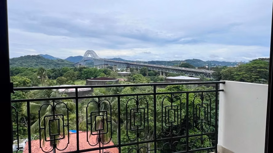 Venta Apartamento Amador Causeway Vista al Puente de las Américas