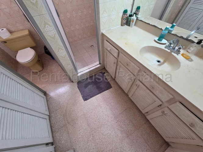 Apartamento en Venta en Marbella MPM 26-7052
