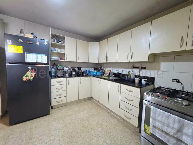 Apartamento en Venta en Marbella MPM 26-7052