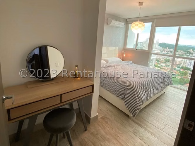 Apartamento en Venta en Via España MPM 22-6875