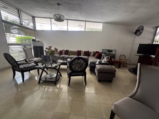 Vendo Casa Amplia