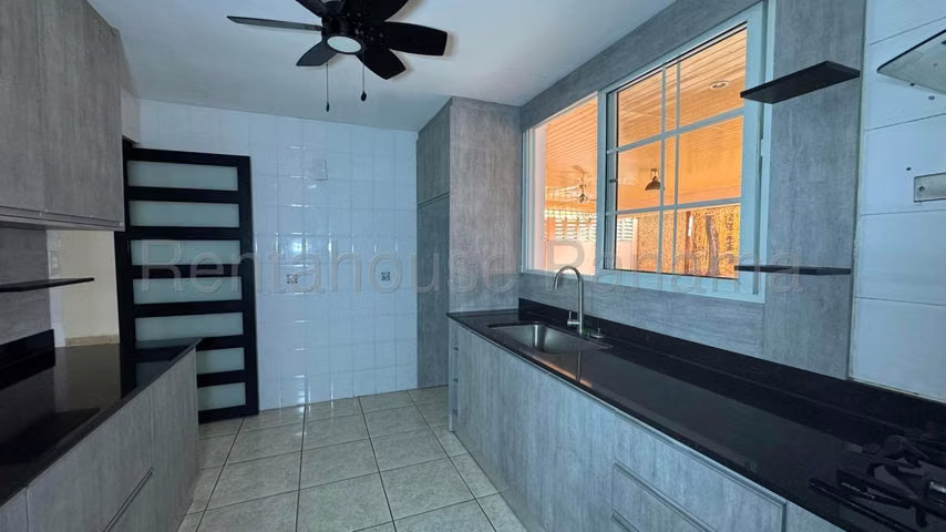 Casa en venta en Brisas del Golf YM