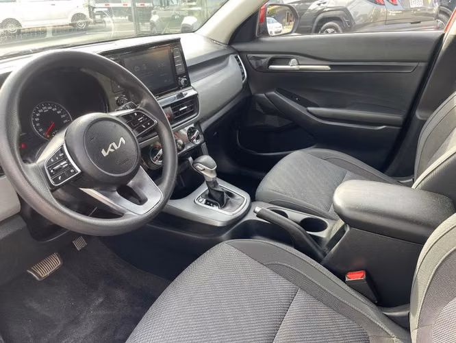 KIA SELTOS 2022 AUTOMATICO