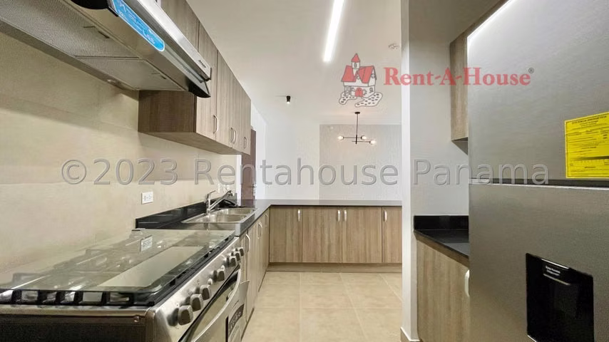 Se Vende Apartamento Moderno en PH The One Tower – San Francisco – 113 m² – 2 Rec y CBE
