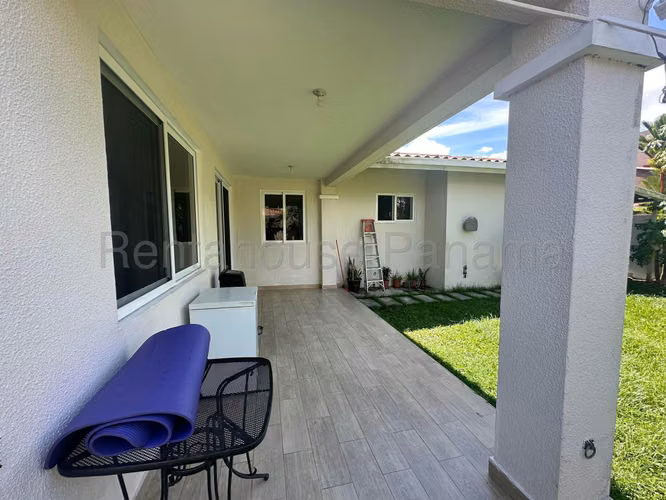 VENTA DE CASA EN BOSQUES DEL PACIFICO PANAMA PACIFICO HQ