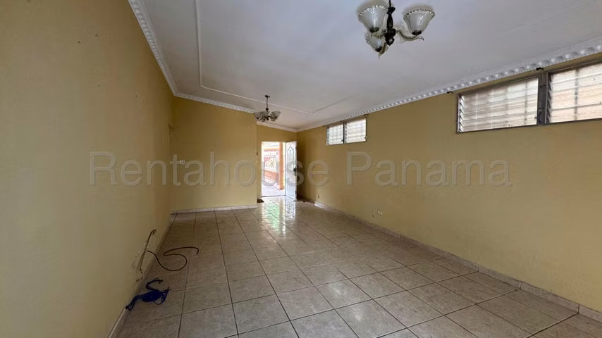 Venta de Casa en Brisas del Golf - Imagen 2