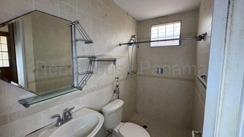 Venta de Casa en Brisas del Golf - Imagen 10
