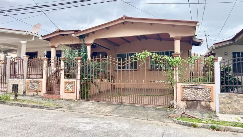 Sale of House in Brisas del Golf