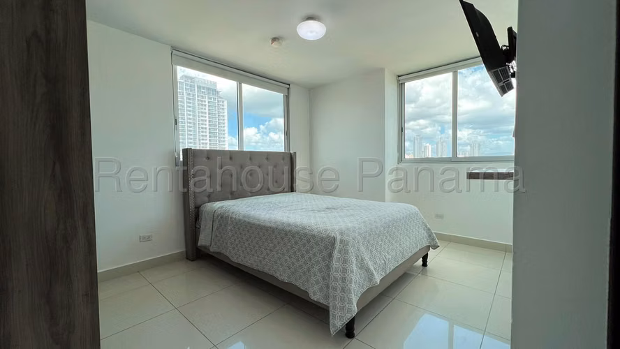 Alquiler de Apartamento en Carrasquilla Ph Midpark KC