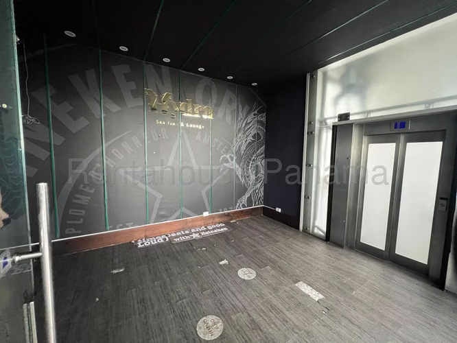 Alquiler de local comercial en Avenida Balboa, Balboa Boutiques (solo cliente directo)