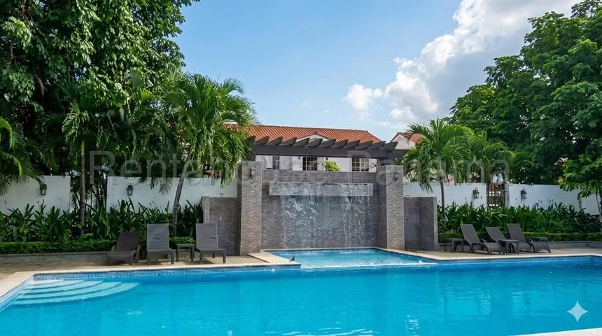 Venta Casa Quintas de Versalles 26YCG8437