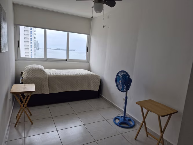 APARTAMENTO AMOBLADO CON VISTA AL MAR