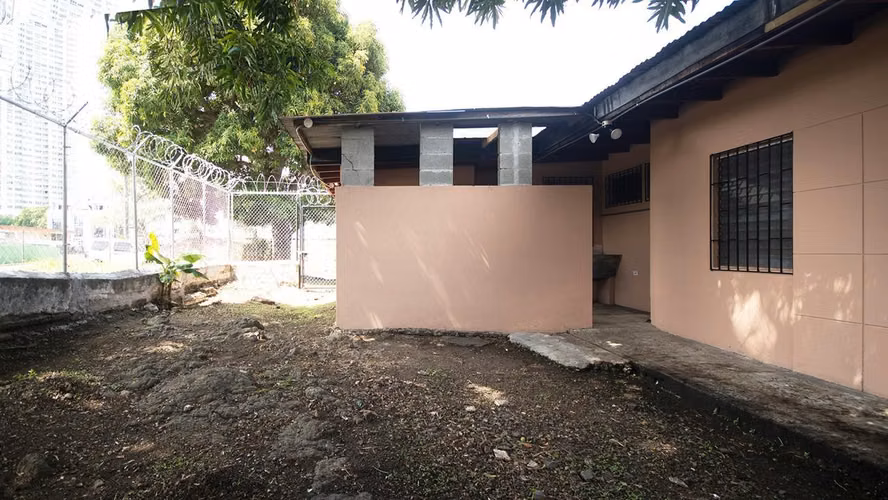 ALQUILER CASA EN BETANIA