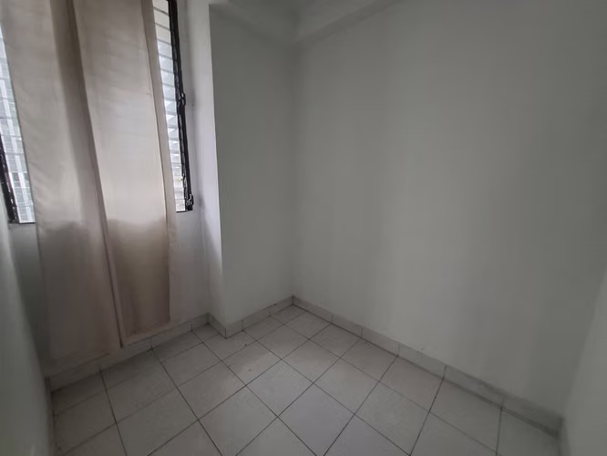 Vendo apartamento en Bella Vista, fácil acceso a Est. Iglesia del Carmen.