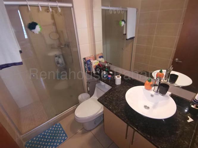 Se Vende Apartamento en San Francisco LA25-9233