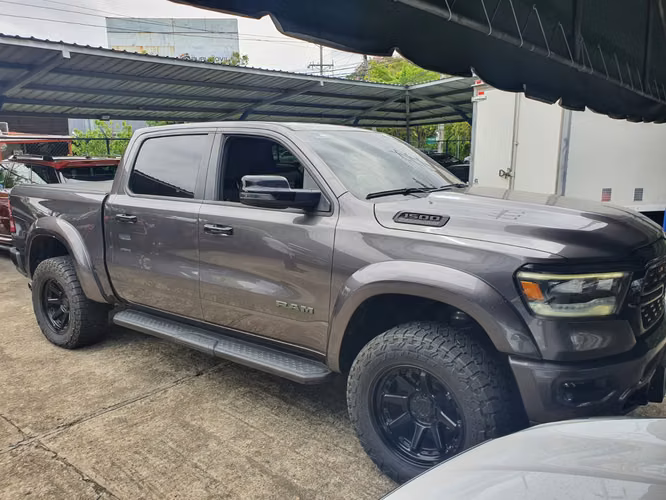 RAM RAM 1500 BIGHORN 2023