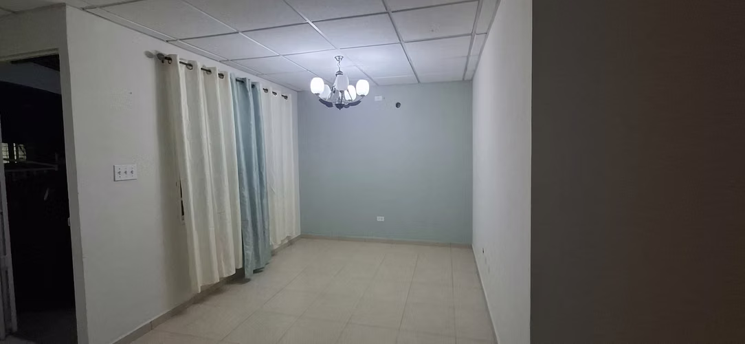 Se alquila casa  Corotu $450.00 mensual Vista alegre Altos del Tecal, opción a venta - Imagen 12