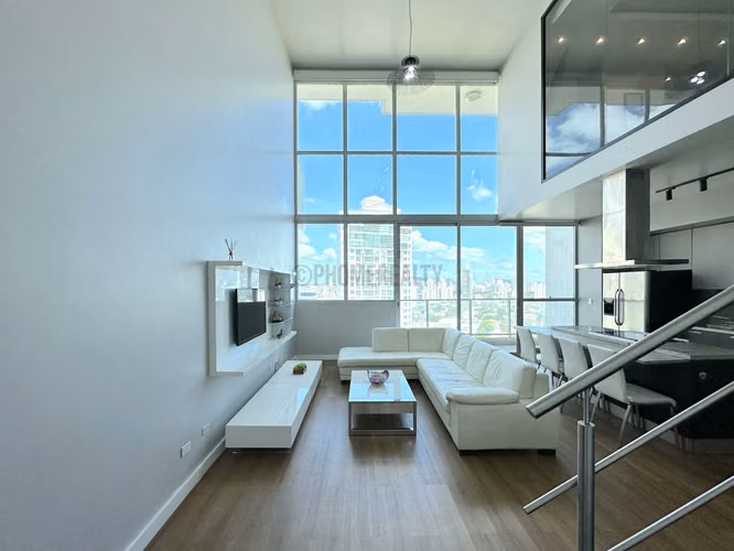 Espacioso LOFT apartamento de 2 recamaras para la venta en Punta Pacifica
