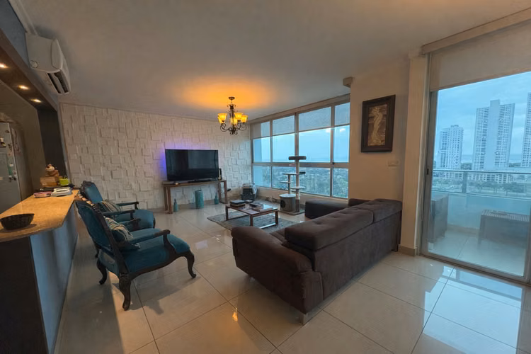 Vendo apartamento Costa del Este