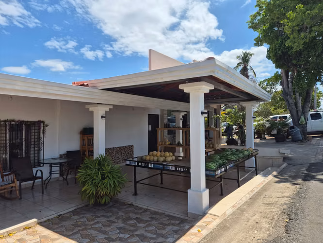 VENDO Terreno $1.15/m2, 17.9 Hectáreas x urbanizar o uso Agropecuario..