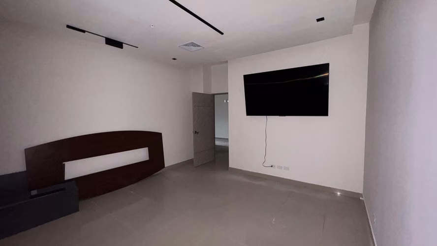 (3)-LOCAL COMERCIAL EN ALQUILER EN LOS ANDES MALL – PANAMÁ