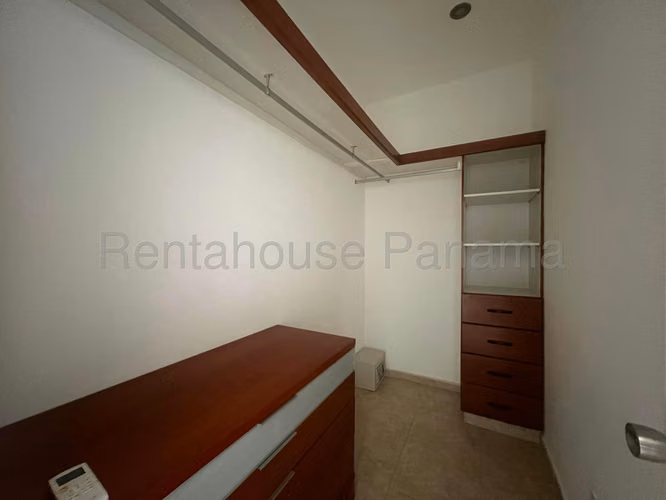 Venta de casa en Costa del Este AK