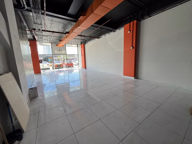(3)-ALQUILO LOCAL COMERCIAL EN SAN FRANCISCO PANAMÁ – PLAZA 66