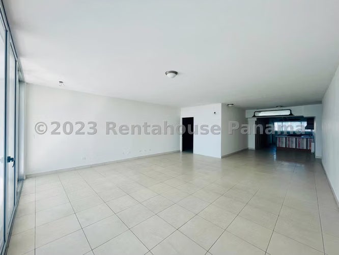 Se Vende Apartamento en Avenida Balboa YDU - Imagen 4