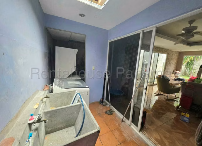 VENTA DE CASA EN LOS LAURELES VILLA ZAITA HQ