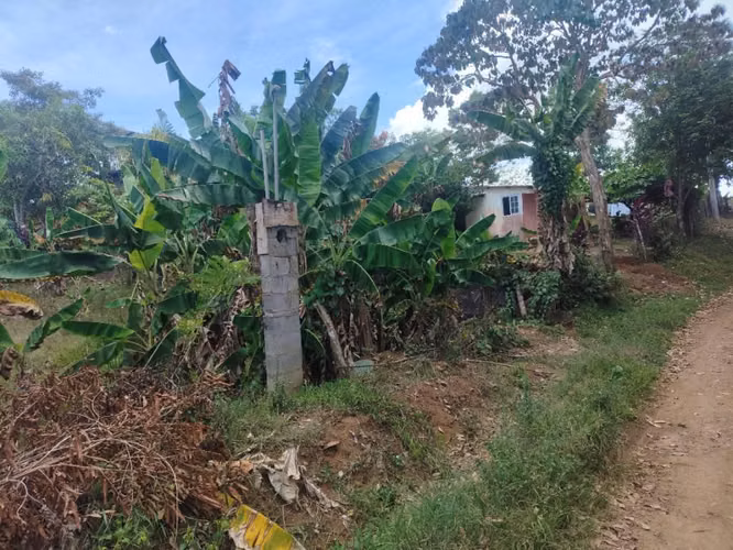 Ganga Se vende Lote Cerca al Lago