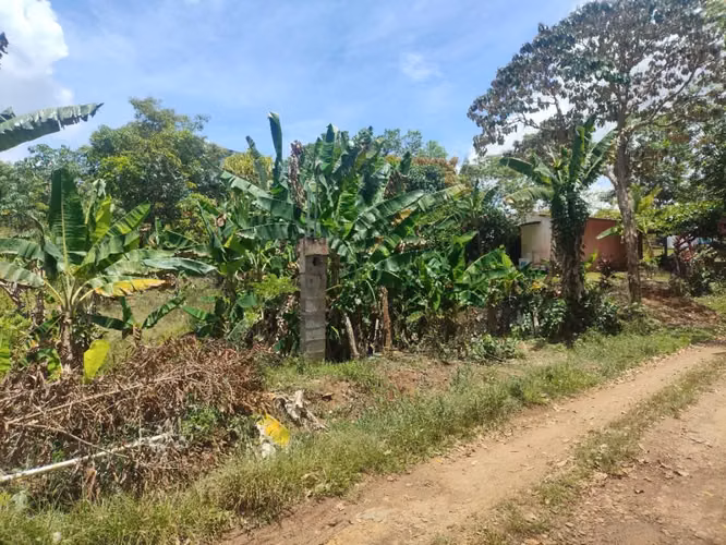 Ganga Se vende Lote Cerca al Lago