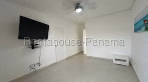Venta de Casa con 184m2 en Versalles PH Quintas De Versalles 26-8437SR