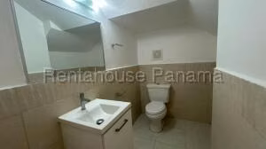 Venta de Casa con 184m2 en Versalles PH Quintas De Versalles 26-8437SR
