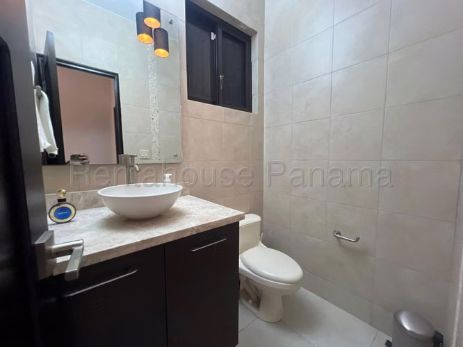 Apartamento  en Alquiler en Clayton AFC 26-7262