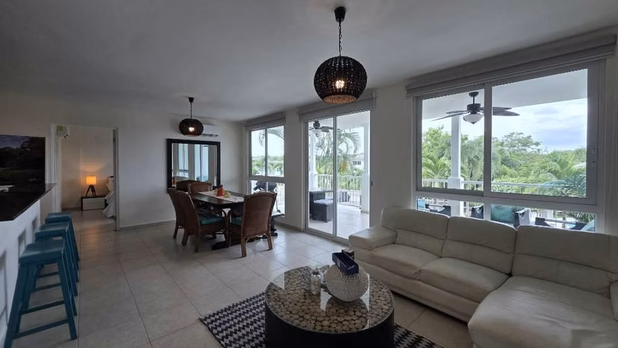 OPORTUNIDAD  de Inversión  en Playa Bijao Apartamento  Se Vende $270,0000