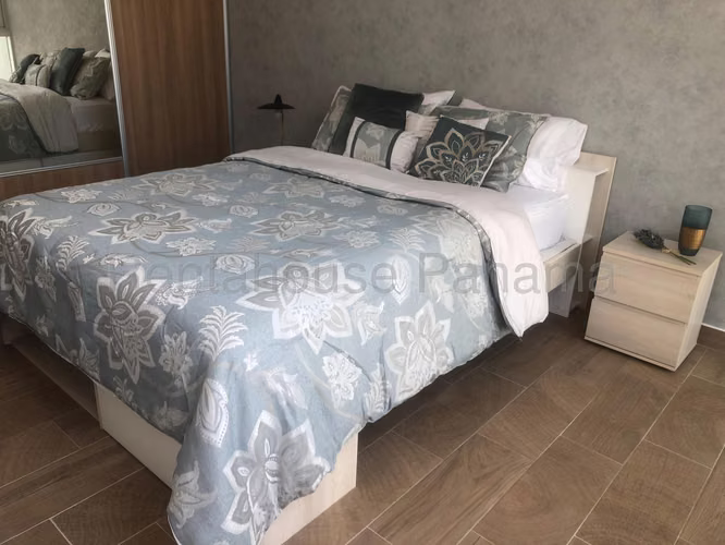 Venta de Apartamento en Bellavista Ph Dynasty Residence NS