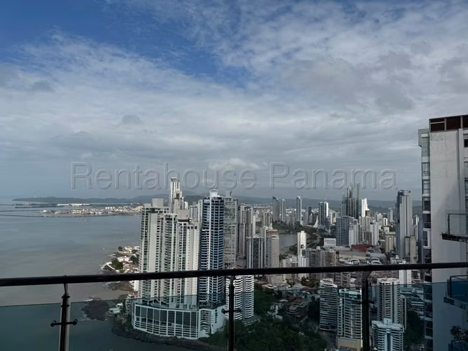 Venta de Apartamento en Punta Pacifica Ph Aqualina CCO