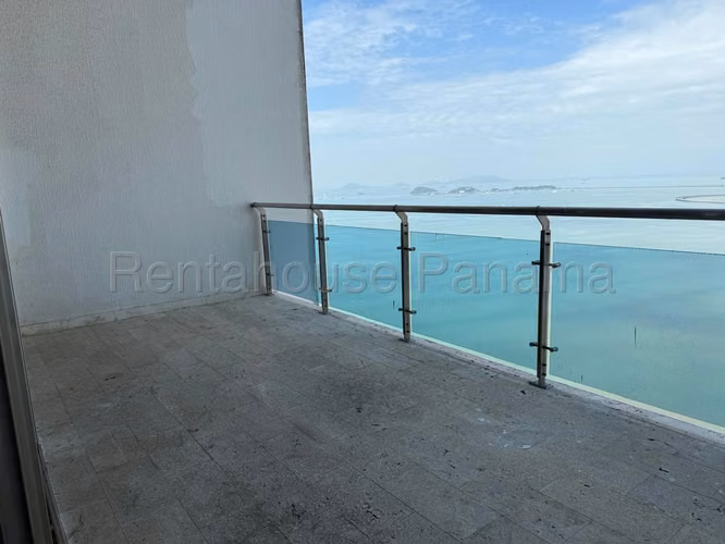 Venta de Apartamento en Punta Pacifica Ph Aqualina CCO