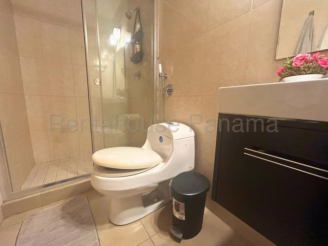 Alquiler de Apartamento en Hato Pintado Ph Foresta Tower CCO
