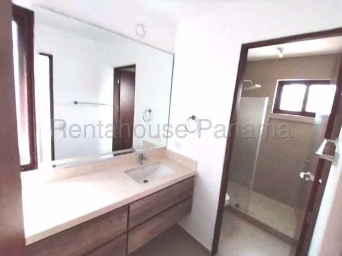 Vendo Casa en Brisas Del Golf PH GARDENIAS OF 26-5098