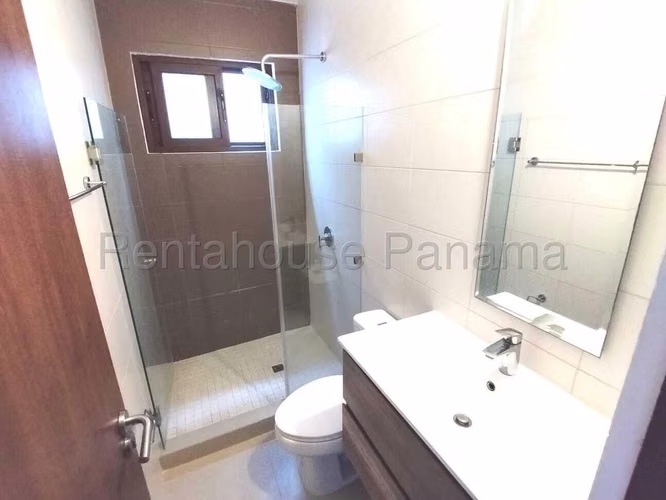 Vendo Casa en Brisas Del Golf PH GARDENIAS OF 26-5098