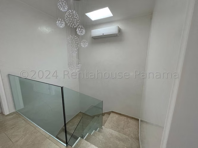 Vendo Casa en Santa Maria fairway estate OF 26-3180